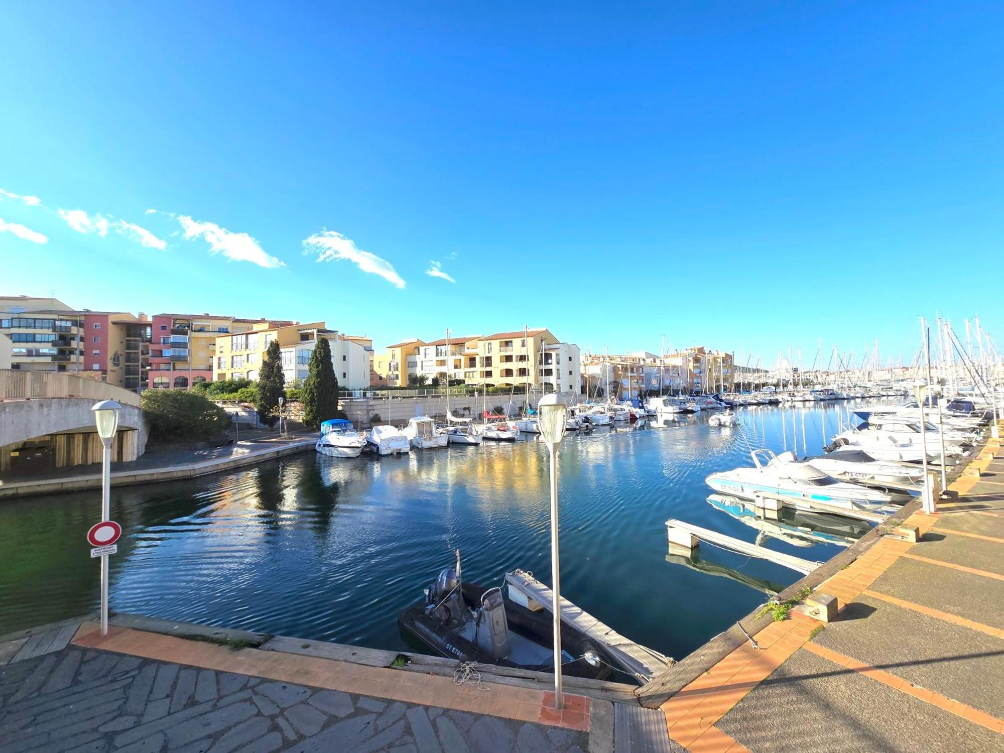 Apartment Spacieux 8 Couchages Agde
